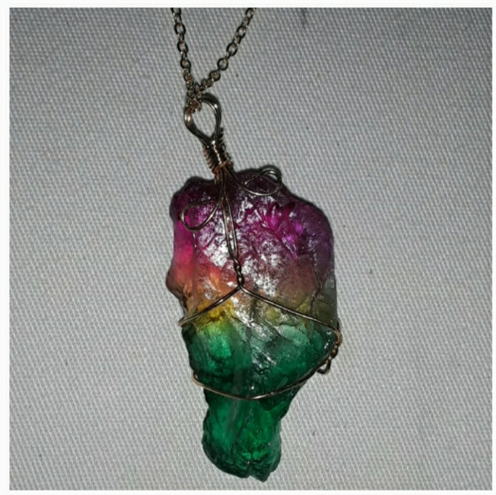 Quartz Rainbow Rock Necklace - Picture 6 of 8
